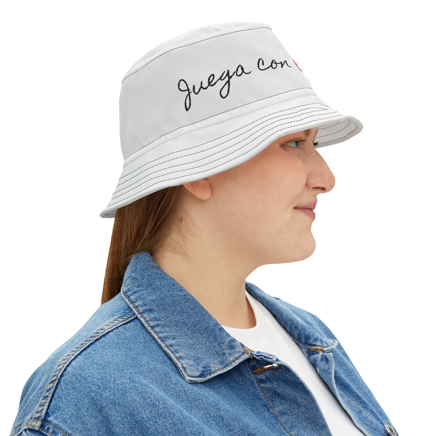 Candela Juega Con Pasión Bucket Hat